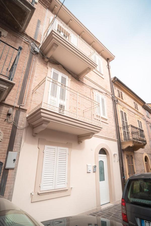 Le Camelie -Appartamenti Nuovi Porto SantʼElpidio Extérieur photo